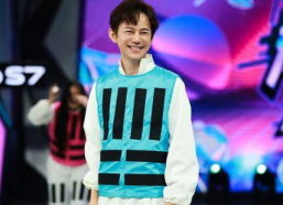 娱乐吃瓜君何炅,娱乐吃瓜界的灵魂人物