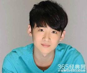 娱乐圈吃瓜男博主小说,瓜田里的秘密风云录